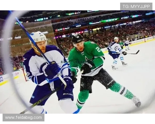 T1赛场之外与粉丝红牛同行在运动激情中收官年末幸福时刻